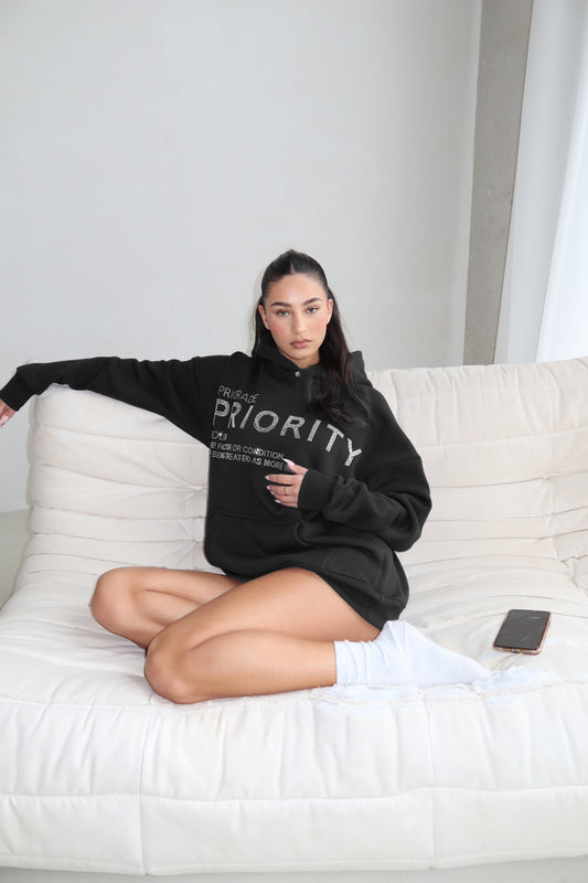 PRIORITY HOODIE BLACK.